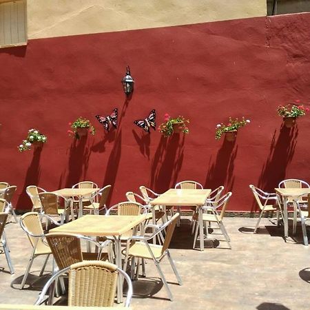 Hostal Restaurante Morote Cano Lezuza Ngoại thất bức ảnh